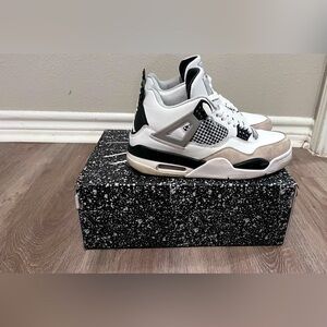 Used Jordan 4 military blacks